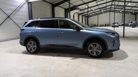 46524_p28 - PEUGEOT - 5008 - 2025