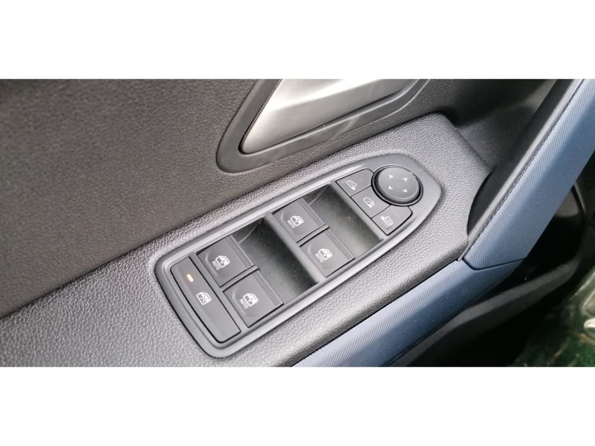 360675_p2 - DACIA - DUSTER - 2025 - photo 10