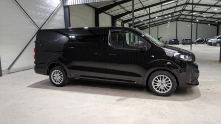 46397_p28 - PEUGEOT - EXPERT - 2025