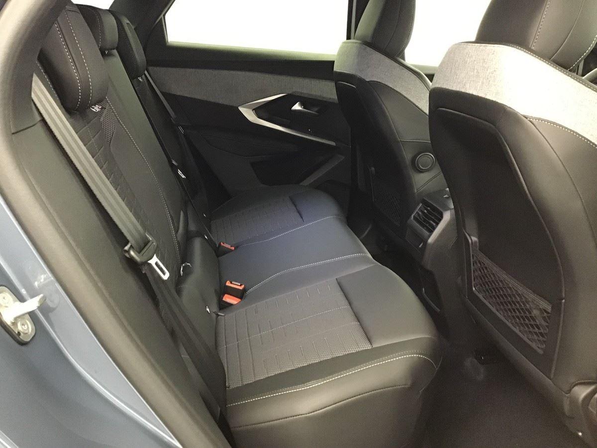 368674_p2 - PEUGEOT - 3008 - 2025 - photo 7