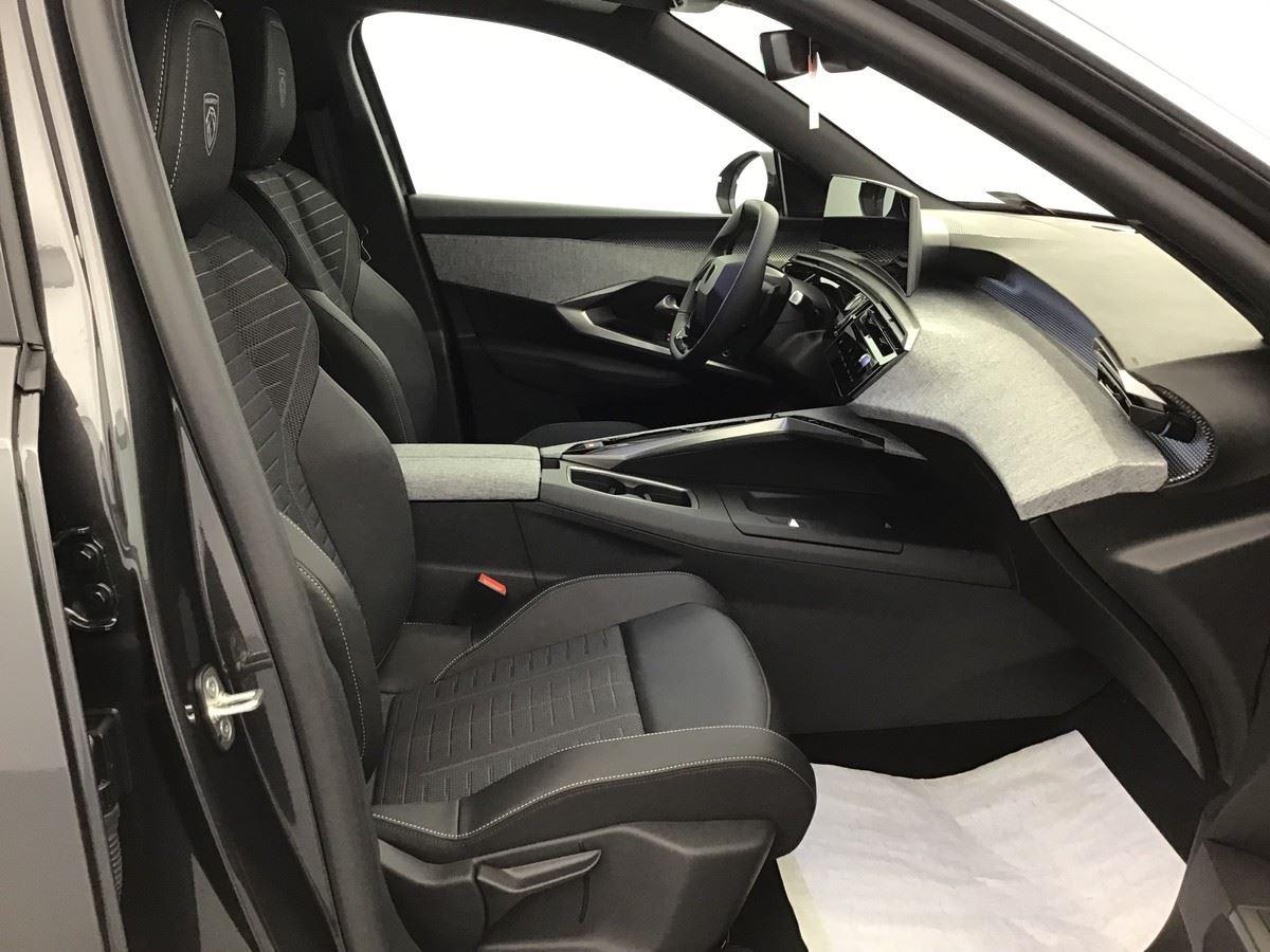 368673_p2 - PEUGEOT - 3008 - 2025 - photo 6