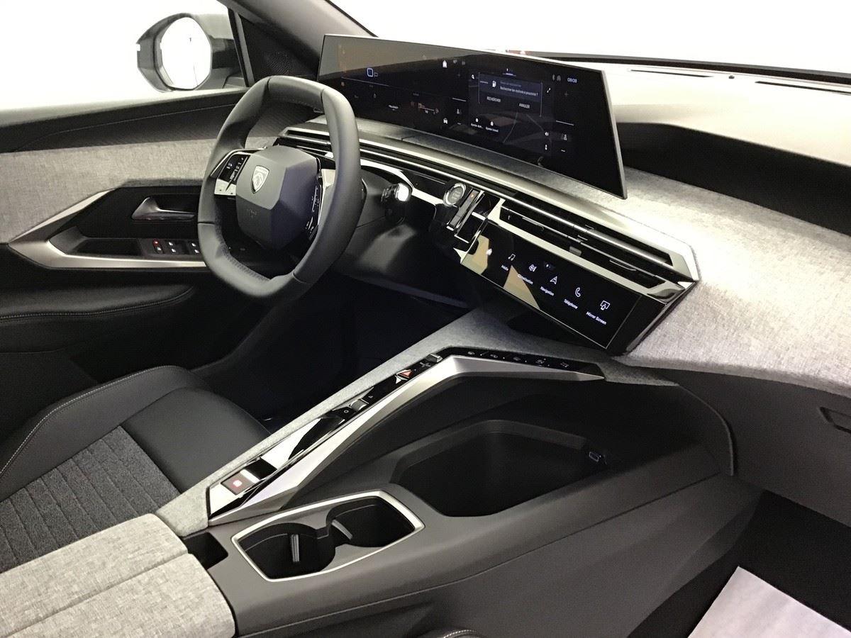 368676_p2 - PEUGEOT - 3008 - 2025 - photo 8