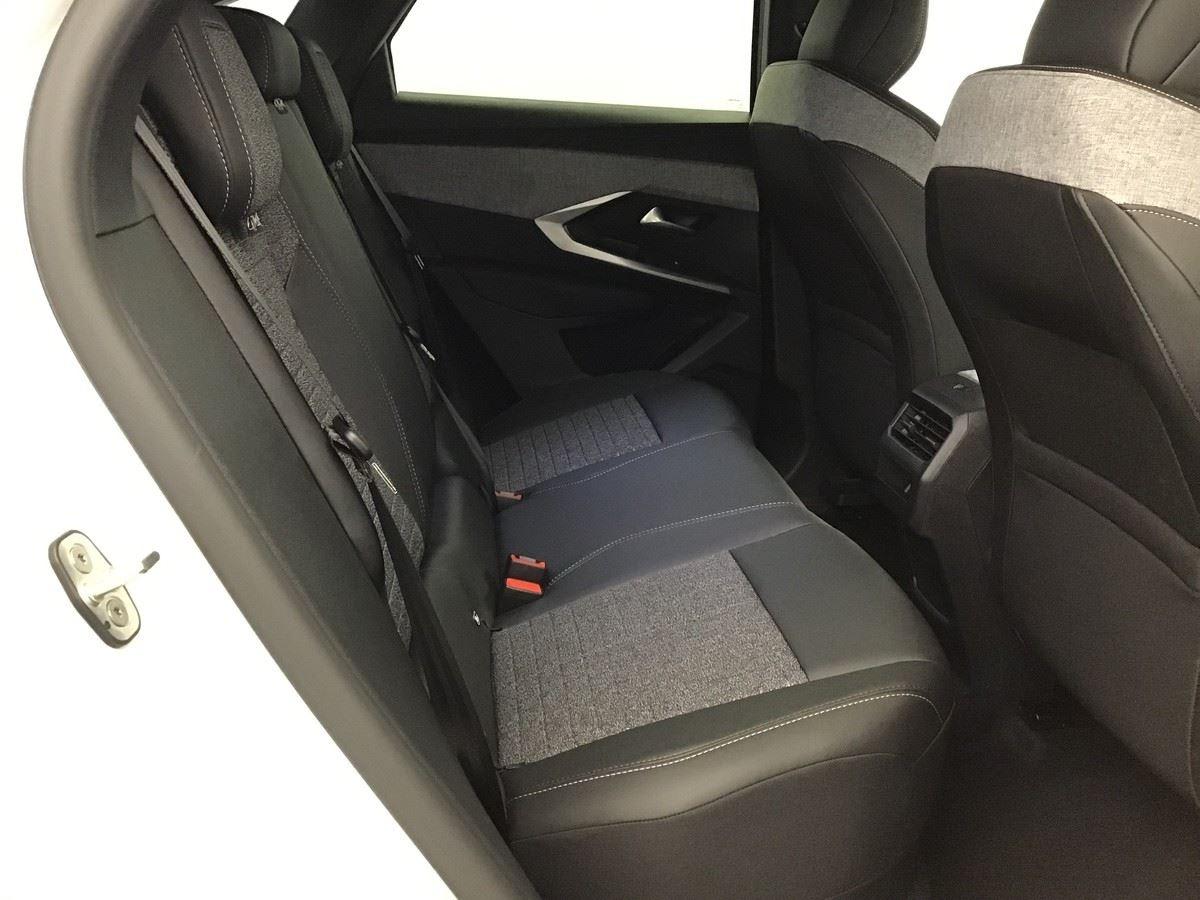 368676_p2 - PEUGEOT - 3008 - 2025 - photo 7