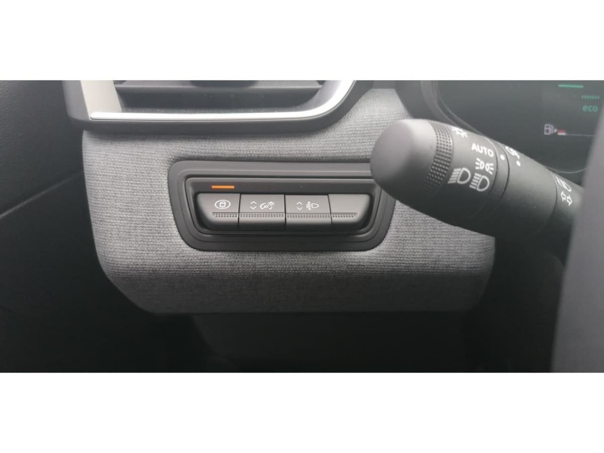 356595_p2 - RENAULT - CLIO - 2025 - photo 10