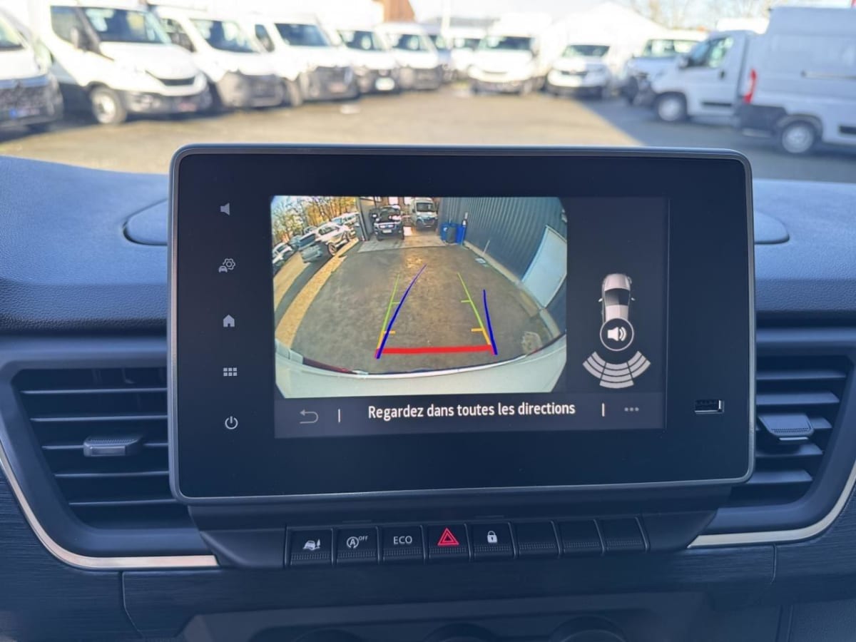 364973_p2 - RENAULT - TRAFIC - 2025 - photo 8