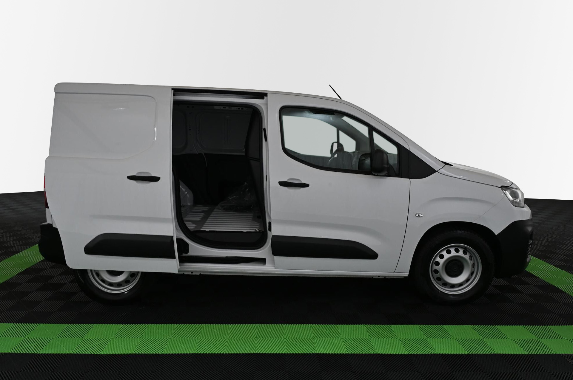 18882_p35 - CITROEN - BERLINGO - 2024 - photo 8