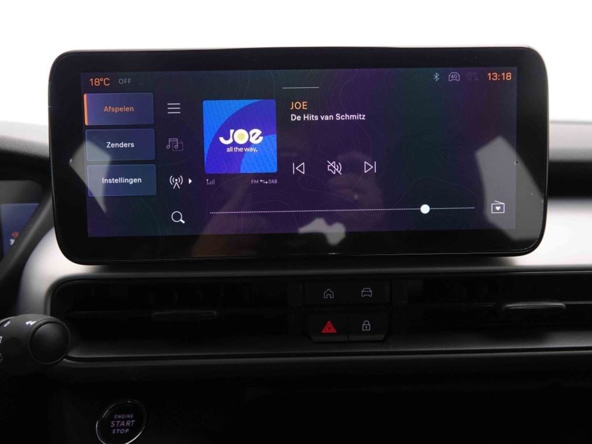 357174_p2 - JEEP - AVENGER - 2026 - photo 10