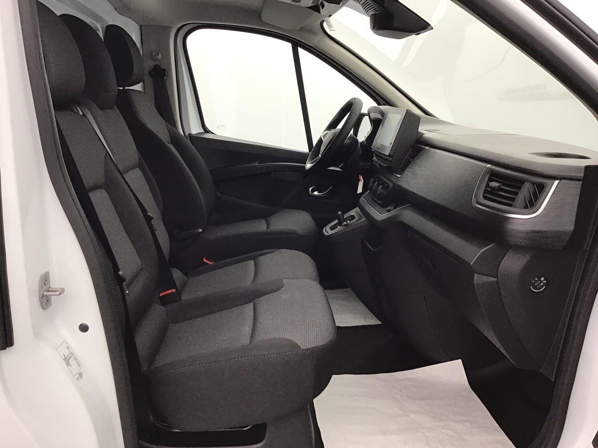 375040_p2 - RENAULT - TRAFIC - 2026 - photo 6