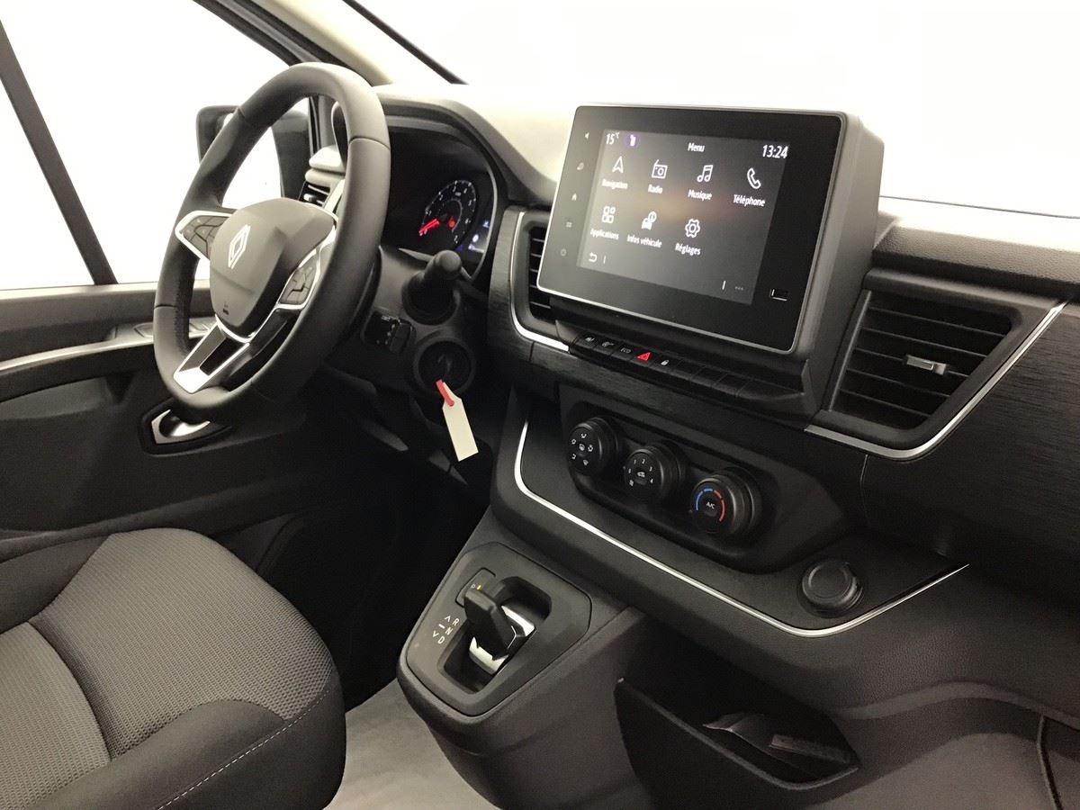 375040_p2 - RENAULT - TRAFIC - 2026 - photo 8