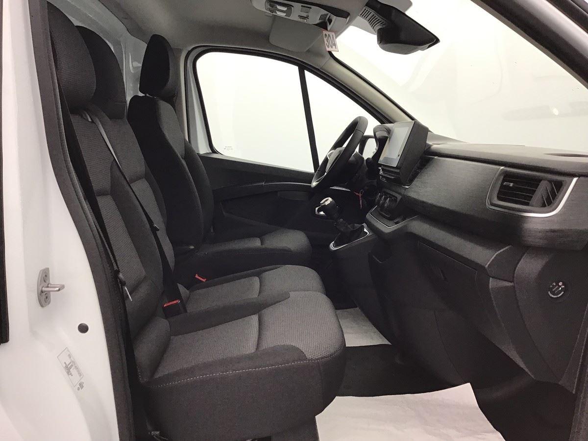 375037_p2 - RENAULT - TRAFIC - 2026 - photo 6