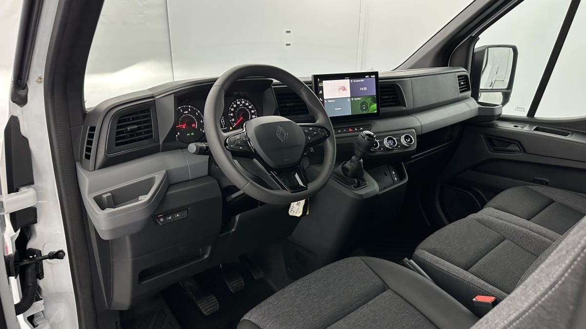 377304_p2 - RENAULT - MASTER - 2026 - photo 6