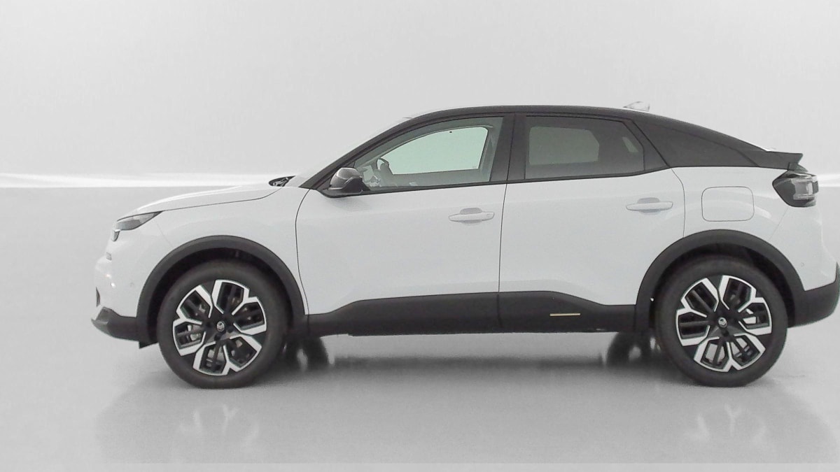 377900_p2 - CITROEN - C4 - 2026 - photo 4