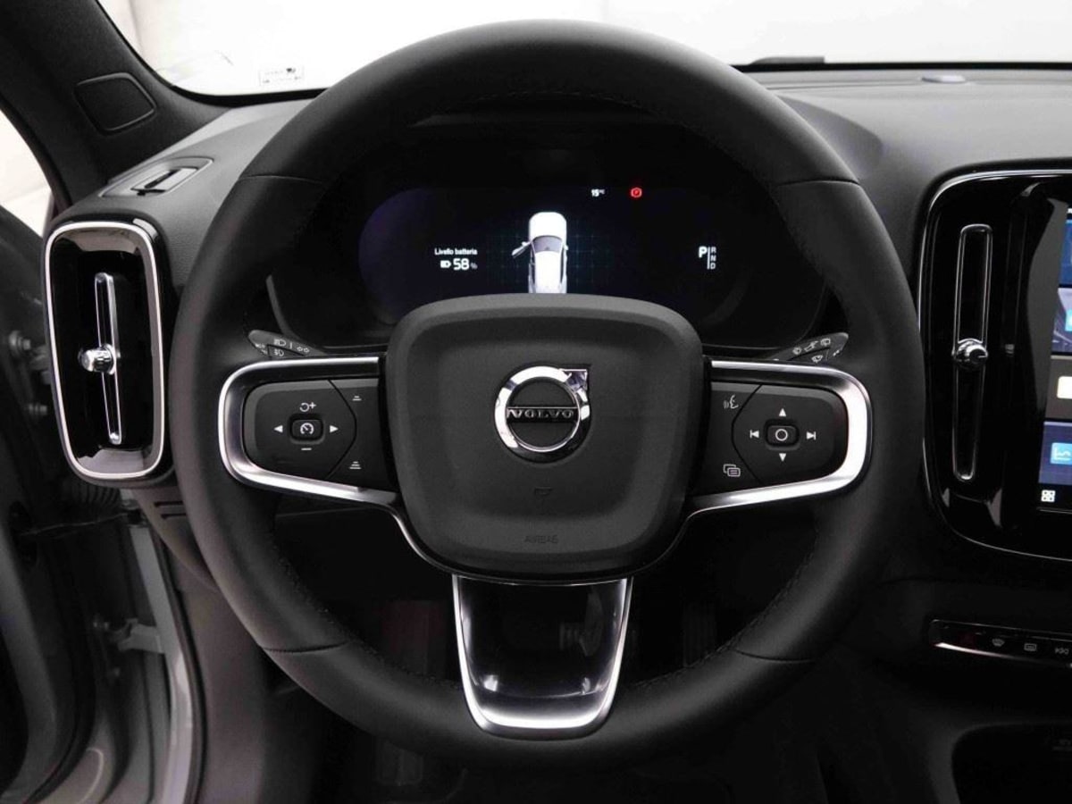 383285_p2 - VOLVO - XC 40 - 2026 - photo 8