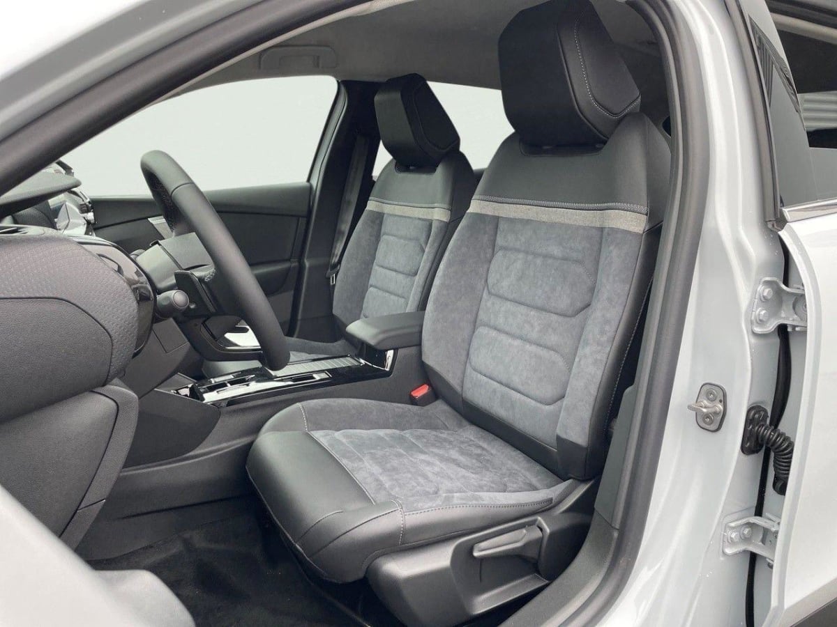 349878_p2 - CITROEN - C4 - 2024 - photo 10