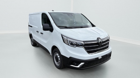 386330_p2 - RENAULT - TRAFIC - 2025