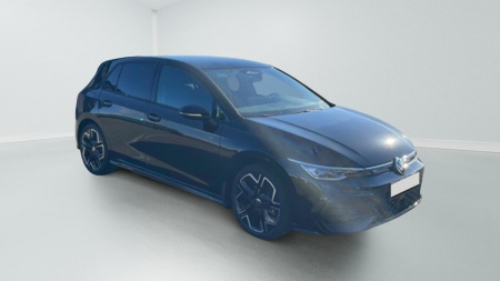 396710_p2 - VOLKSWAGEN - GOLF - 2026