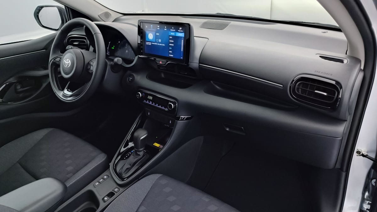 390734_p2 - TOYOTA - YARIS - 2026 - photo 8